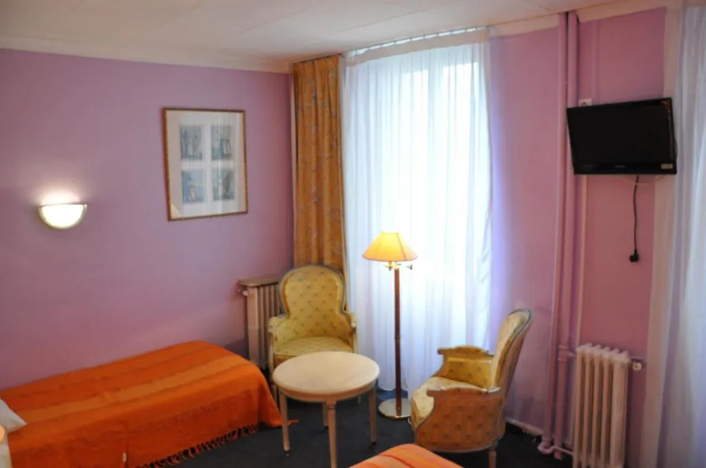Hotel Moderne Marseille 2*,