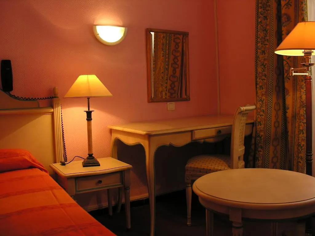 Hotel Moderne Marseille 2*,